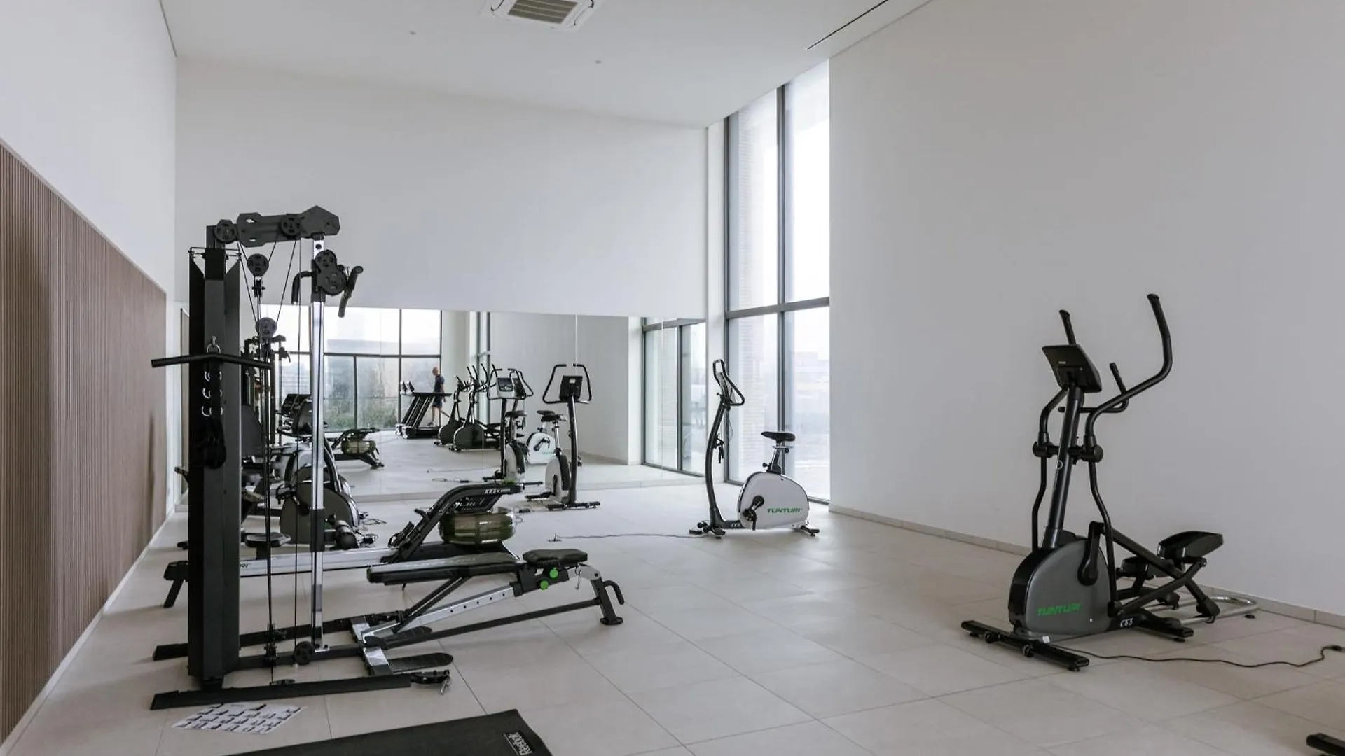 Huswell - Modern New Apartment With Pool Access And Parking Ostend