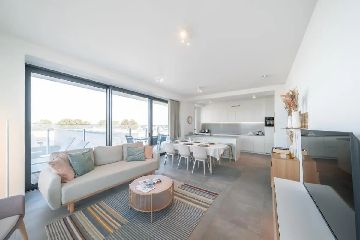 Huswell - Modern New Apartment With Pool Access And Parking Ostend