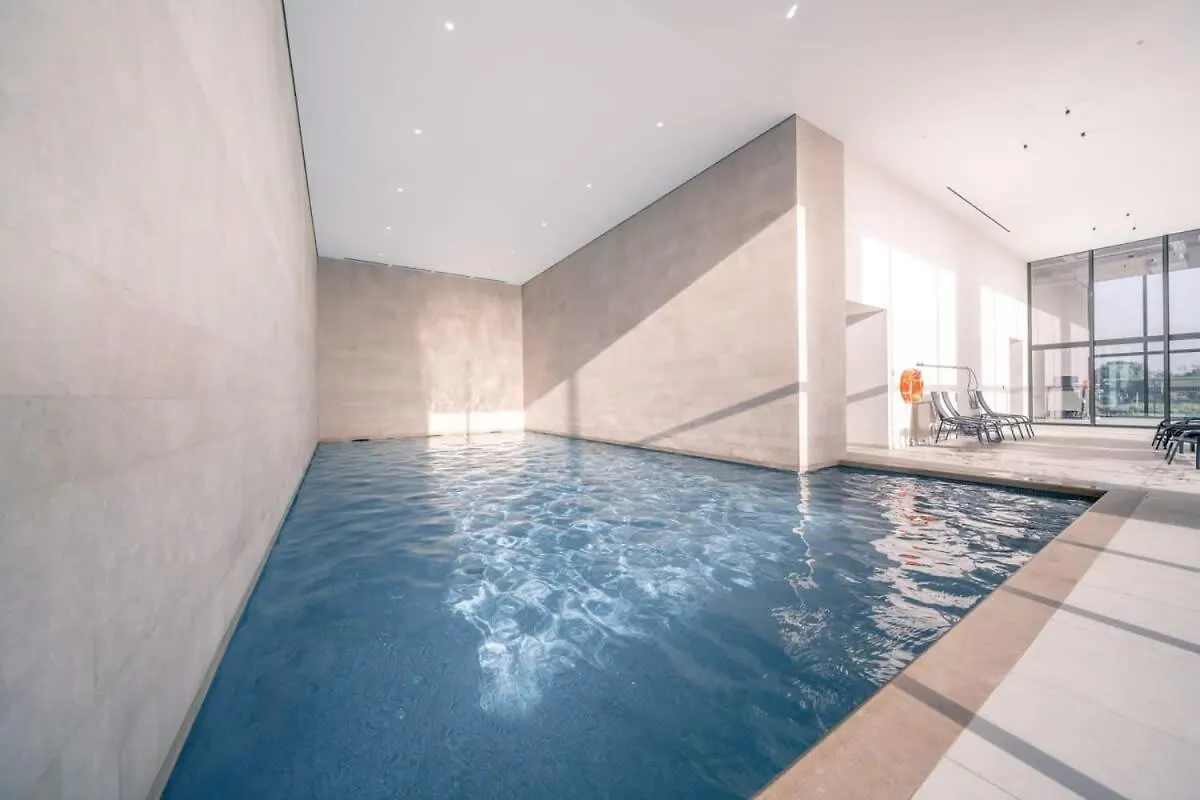 Huswell - Modern New Apartment With Pool Access And Parking Ostend