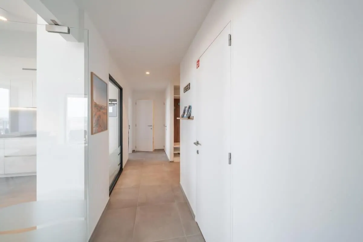 Huswell - Modern New Apartment With Pool Access And Parking Ostend Belgium
