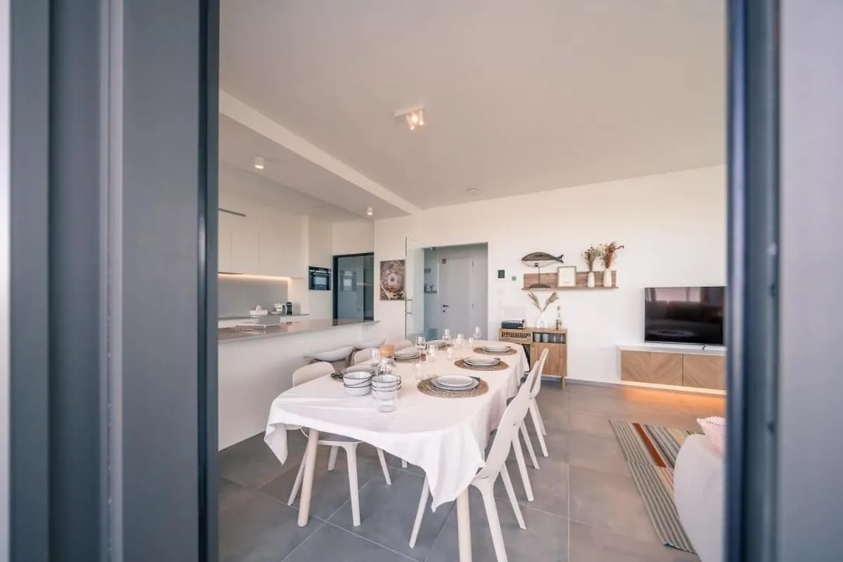 Huswell - Modern New Apartment With Pool Access And Parking Ostend 0*,  Belgium