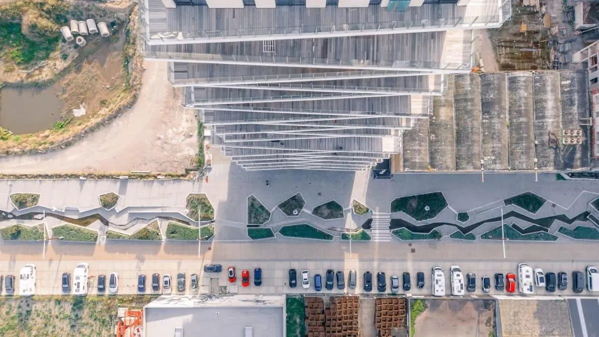 Huswell - Modern New Apartment With Pool Access And Parking Ostend