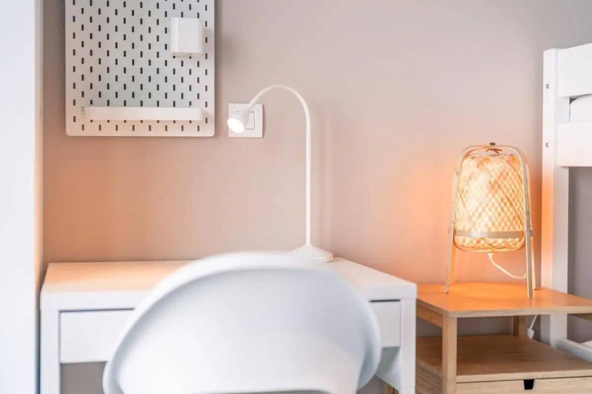 Huswell - Modern New Apartment With Pool Access And Parking Ostende